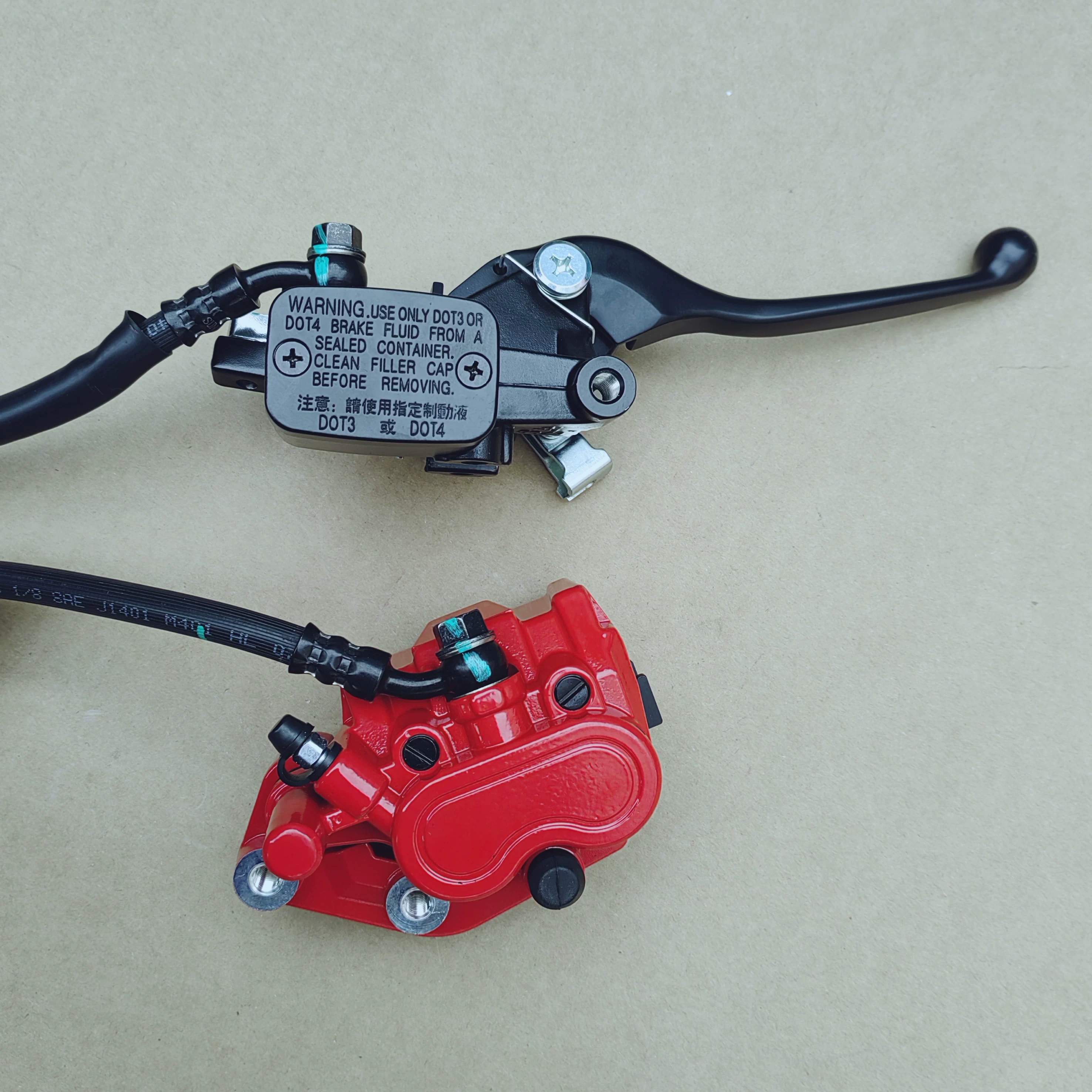 Подходит к новым континентам Honda SDH125T-/31/36/37EX Flying Dream DIO Crack NX передний тормоз верхний насос насоса вниз