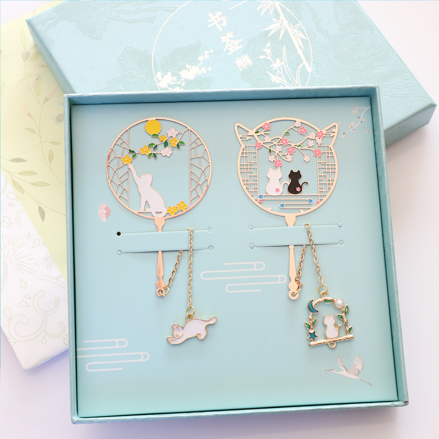Sakura cat metal literary bookmark cartoon cute gift female Palace Museum classical Chinese style cultural and creative gift