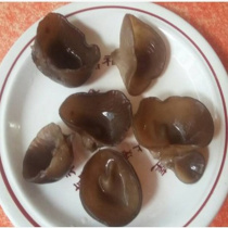  The new goods are pure Tongjiang premium wild black fungus growing on the green bar tree Special offer