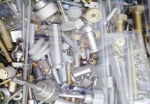 Come in pictures to sample non-labeled copper pieces for non-labeled materials Non-Peuding 5 gold pieces Non-marked small screw pieces