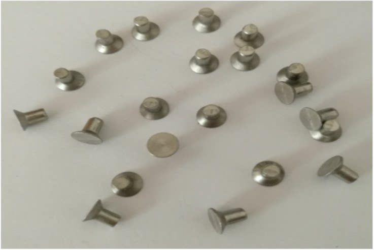 Factory direct sales stainless steel solid rivets 2 2X4X4 5 stainless steel flat head rivets flat head rivets