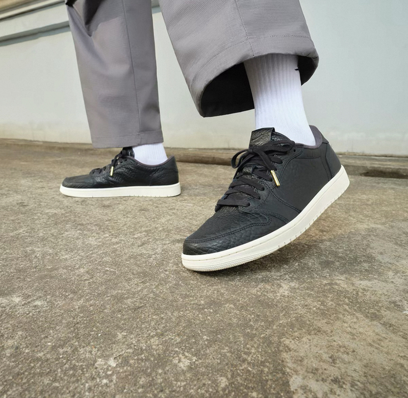Nike Air Jordan 1 Retro Low Men's Sports Retro Casual Shoes 848775-005 Nike Air Jordan 1 Retro Low Men's Sports Retro Casual Shoes 848775-005