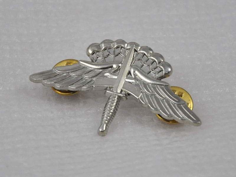 US Army Military Freefall Parachute High Jump Low Open HALO Metal Skill Badge Silver