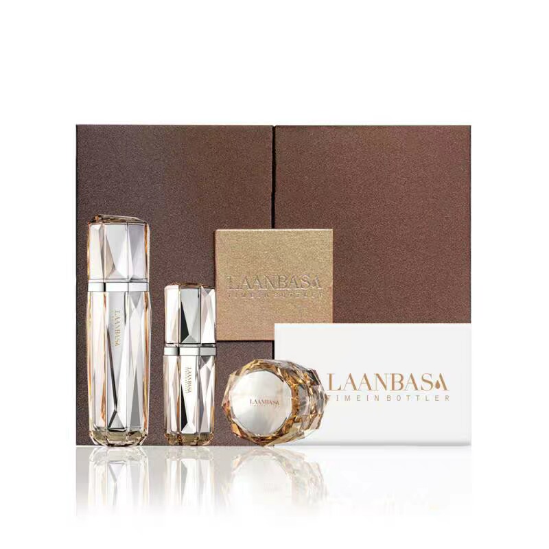 Leon Bazaar Skincare Set Toner Serum Face Cream Shrink Pores Moisturizing Brightening Gift Box