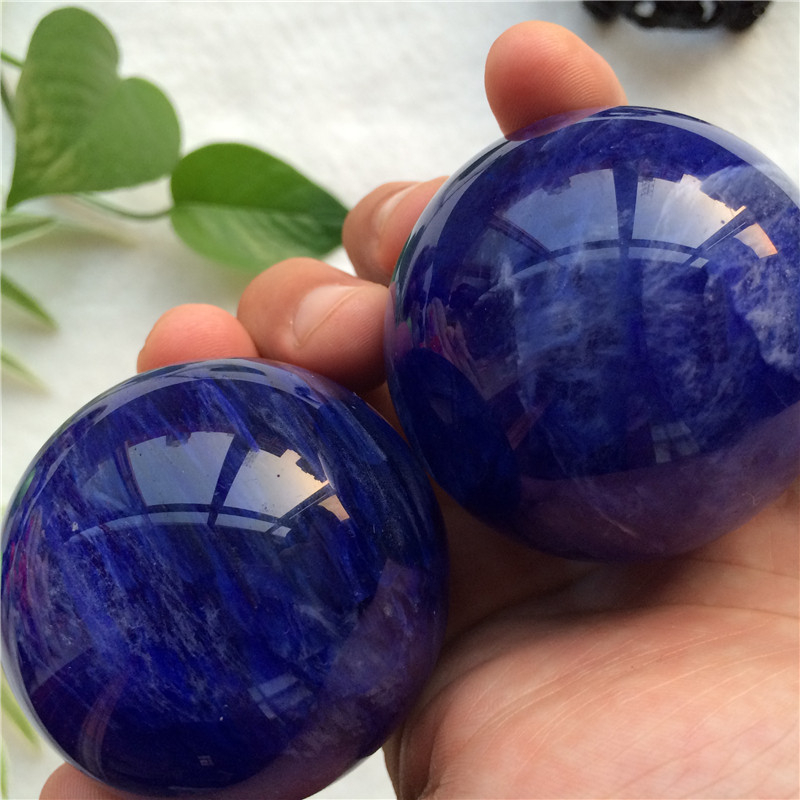 Natural blue crystal ball handball health ball to play ball fitness ball ornaments feng shui ball gift agate hand turn ball jade