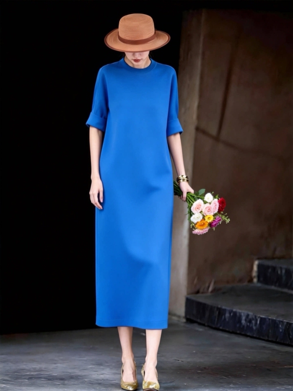 Light Luxury New Klein Blue Dress, Elegant and Unique, Chic Women's Long Dress with Round Neck, Loose and Slimming Light Luxury New Klein Blue Dress, Elegant and Unique, Chic Women's Long Dress with Round Neck, Loose and Slimming