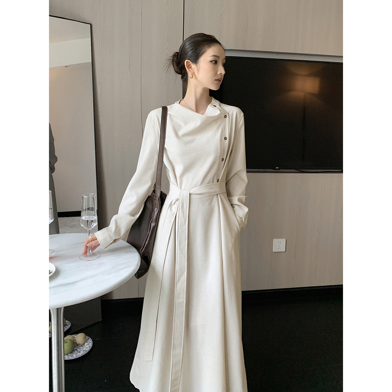 Gemqi Light and Sophisticated Minimalist Trench Coat, Apricot-Colored Dress for Women, Suitable for Work, Waist-Cinching, Slimming, with a High-End Drape Effect, Long Dress Coat Gemqi Light and Sophisticated Minimalist Trench Coat, Apricot-Colored Dress for Women, Suitable for Work, Waist-Cinching, Slimming, with a High-End Drape Effect, Long Dress Coat