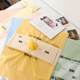 Цветочная упаковка, облицованная бумажной экстракцией молока.