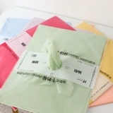 Цветочная упаковка, облицованная бумажной экстракцией молока.