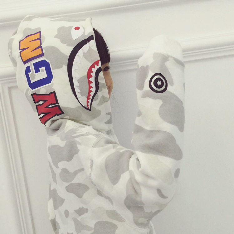 Bape new children's camouflage shark sweatshirt jacket fall winter children's fashion brand boys and girls hooded jacket