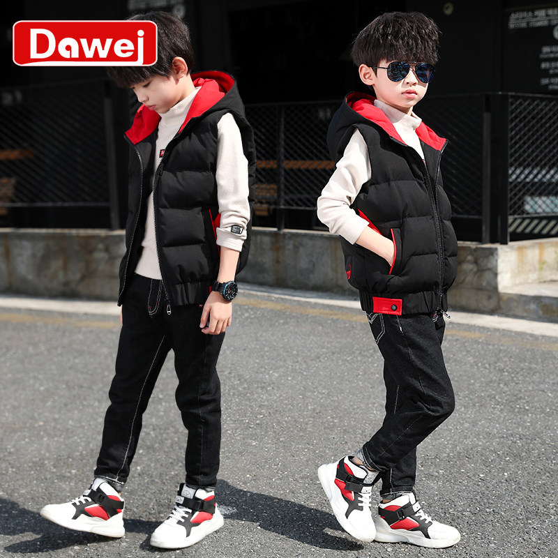 Boy down vest vest 2021 outside wearing Korean version of the tide foreign atmosphere children autumn and winter horse clip kan shoulder in the big boy