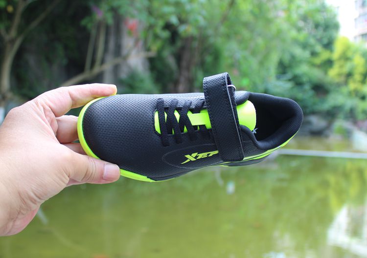 Xtep trẻ em 2019 giày bóng đá mới cậu bé gãy móng chuyên nghiệp thi đấu giày đào tạo 681315185007 - Giày bóng đá giày sneaker nam trắng