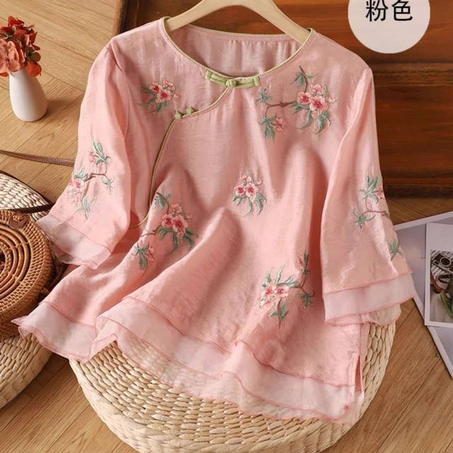 ແບບ Retro ແບບຊົນເຜົ່າອະເນກປະສົງແບບງ່າຍດາຍເທິງສັ້ນ