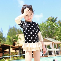 215 белых черных пятен