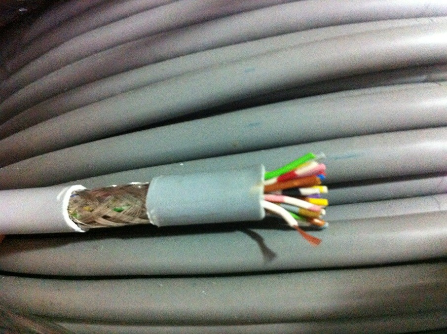 Germany imports 25 core shielding line 0 14 square gray plastic material