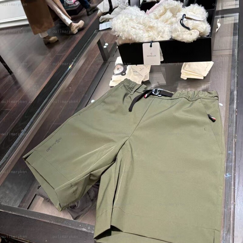 Italian Outlet Moncler Women's Elastic Waist Casual Shorts Olive Green Size S