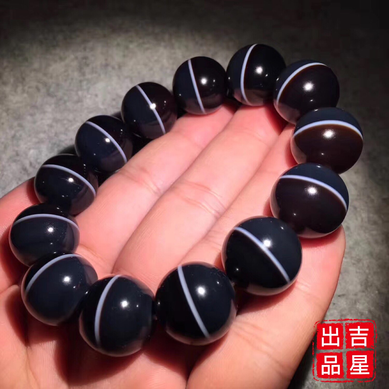 Natural first-line Pharmacist Manau 18mm Blue Qinqin Pharmacist Manau Handstring Blue Sugar Exquisite Atmospheric Drug Master Pearl