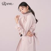 dòng dài của phụ nữ thời trang xu hướng khí Roem với rãnh strappy áo RCJT94902M