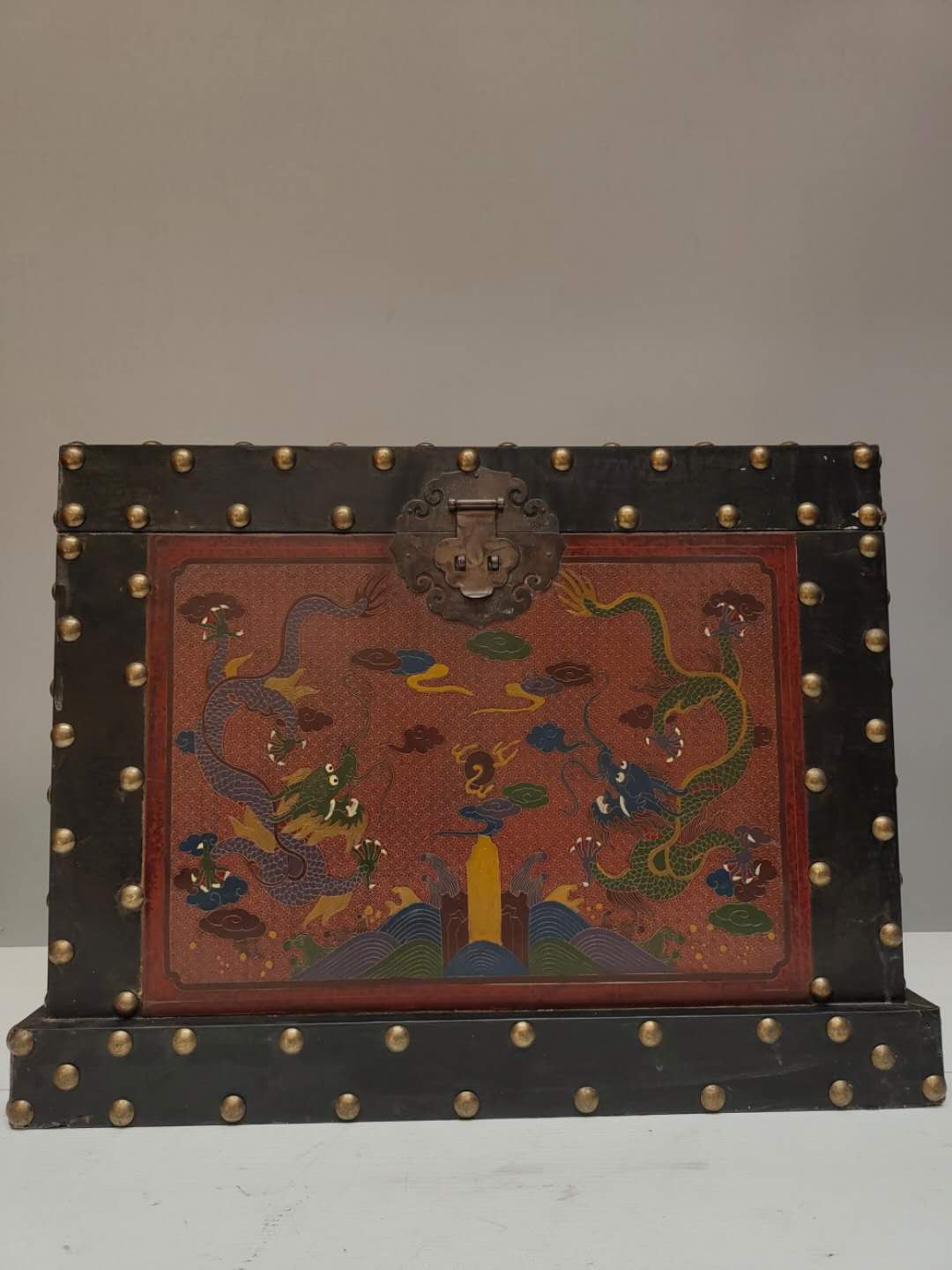 Folk Collection Old wooden tyre lacquerware large official box full hand colored drawing to make double dragon theatre Jewellery Jewelry Dart Box