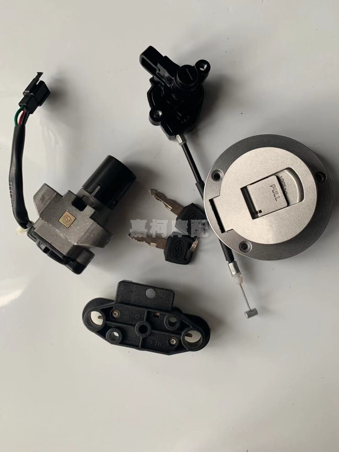 Applicable Carling gold Humvee 3 JH150-7JH125-7 sets lock full car lock ignition lock oil case cover