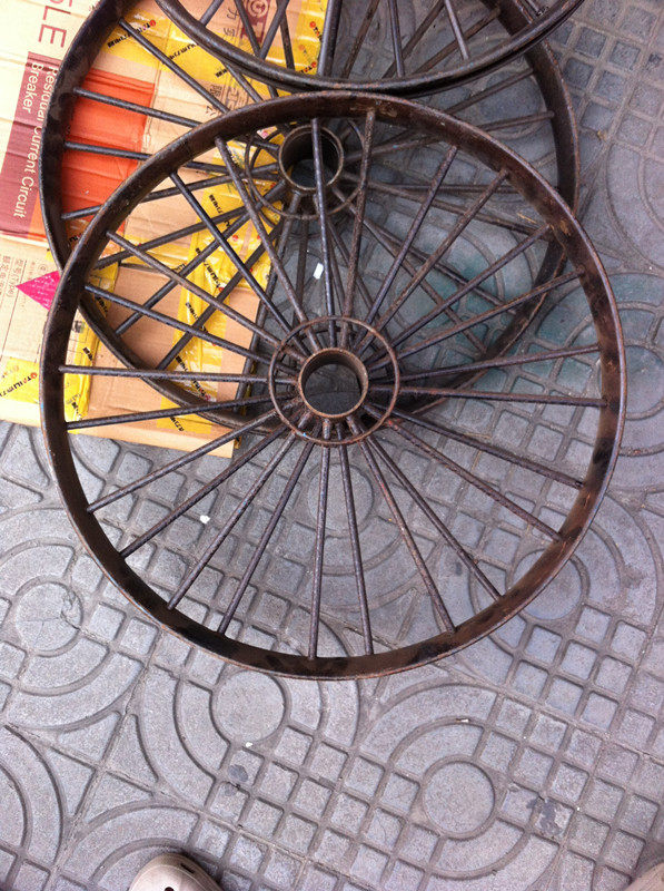 Trolley inner tire Outer tire 26*2 1 2 steel rim Rickshaw wheel dump truck rim