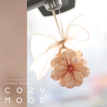 West vendor INS gentle flower car aromatherapy car perfume pendant light fragrance expansion plaster interior decoration ornaments
