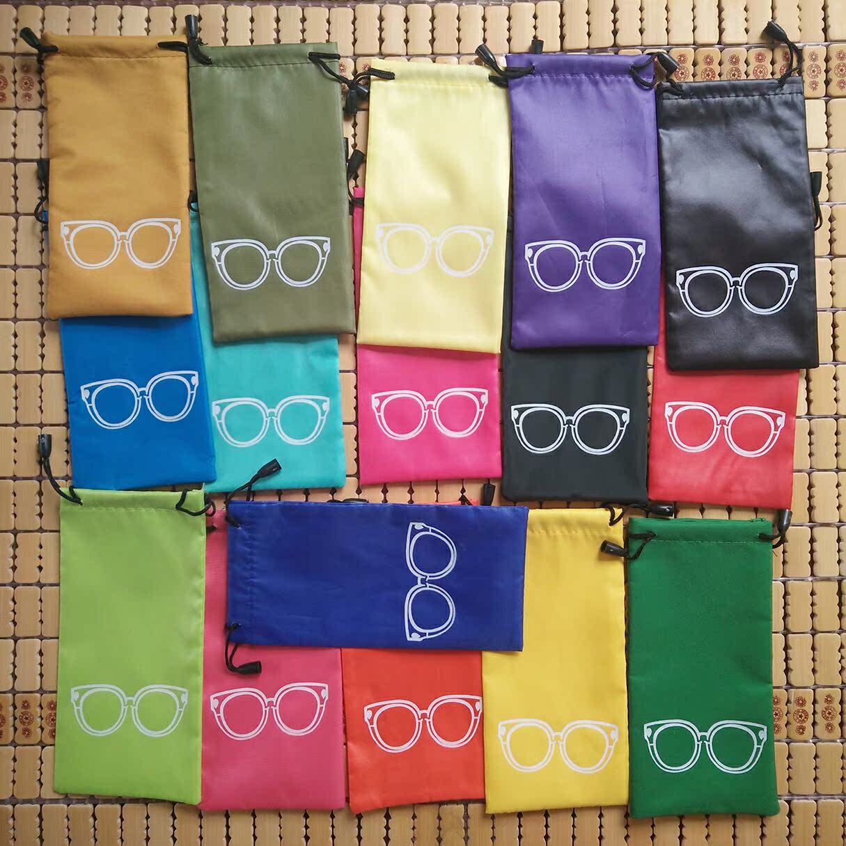 Etui à lunettes - Ref 1247503 Image 16