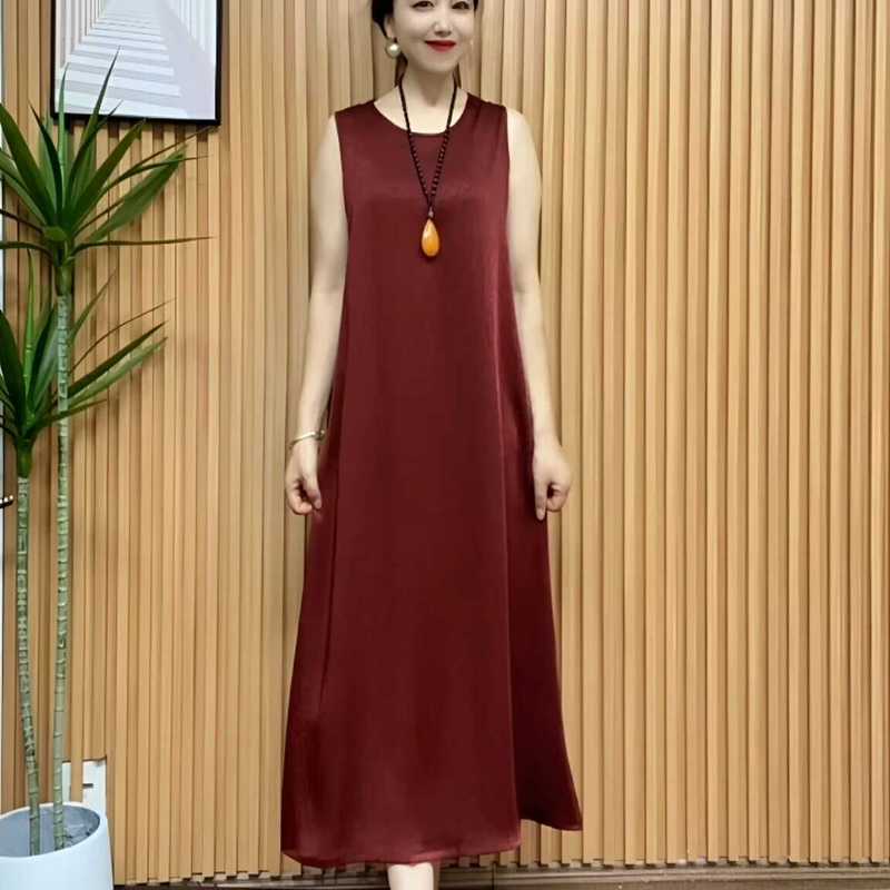 Sleeveless Vest Dress, Fashionable Women's Summer New Style Mother's Wear, Loose Satin Inner Wear with Suspenders, Long Skirt