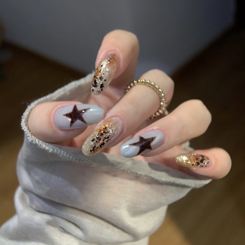 Autumn and Winter Sweet Cool Leopard Print Star Cat Eye Nail Art Handmade Hand-Painted Milk Blue Rhinestone Style Atmospheric Finished Fake Nails