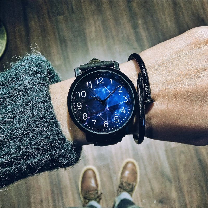 Original Cebu Wind Star Watches Male and female Students Han Edition Brief Fashion Trends Ulzzang Casual Retro Grand Dial 