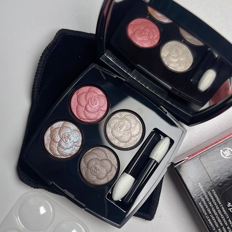 [in Stock] Chanel 2025 Spring Limited Edition Four-Color Eyeshadow Palette 387 Utopia Camellia Relief