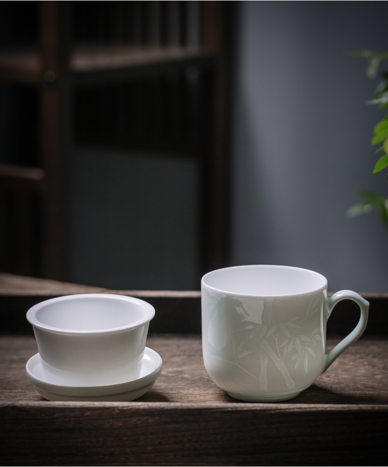 Jingdezhen ceramic its ceramic filter cups with cover hand in high - grade office tea cup children separated