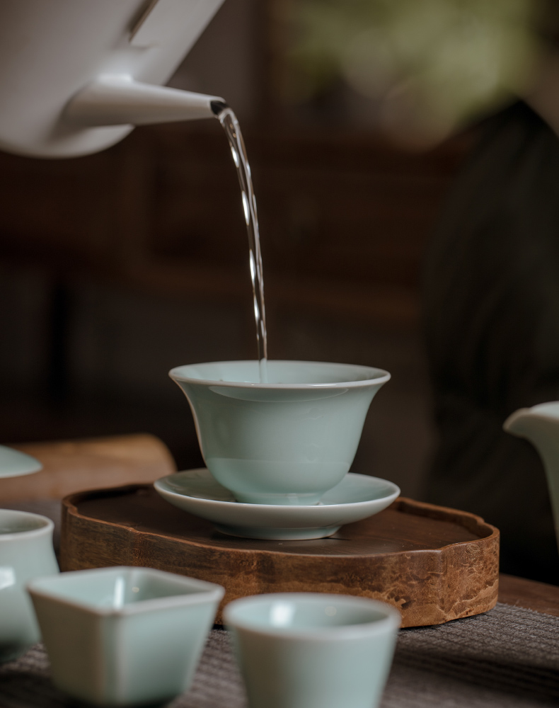 Jingdezhen ceramic tureen tea cup three to make tea bowl of a single small longquan celadon bowl of hot tea restoring ancient ways