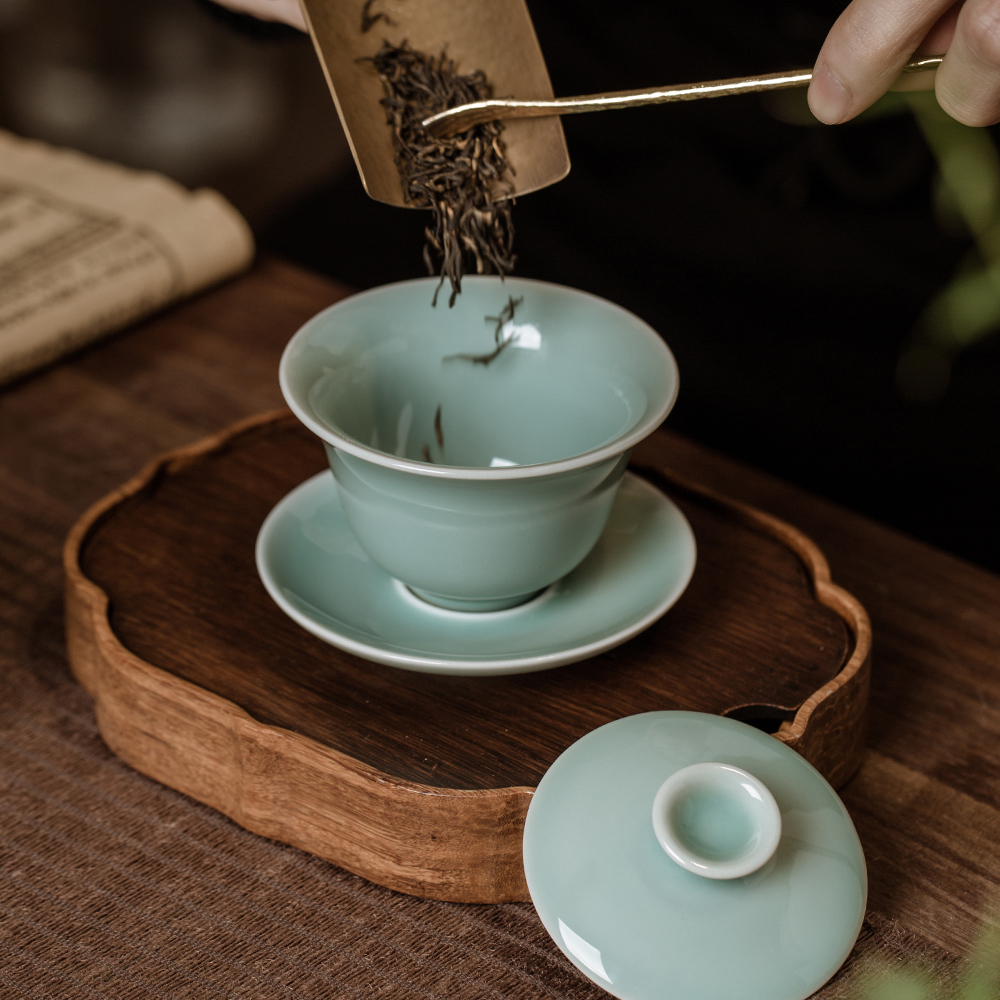 Jingdezhen ceramic tureen tea cup three to make tea bowl of a single small longquan celadon bowl of hot tea restoring ancient ways