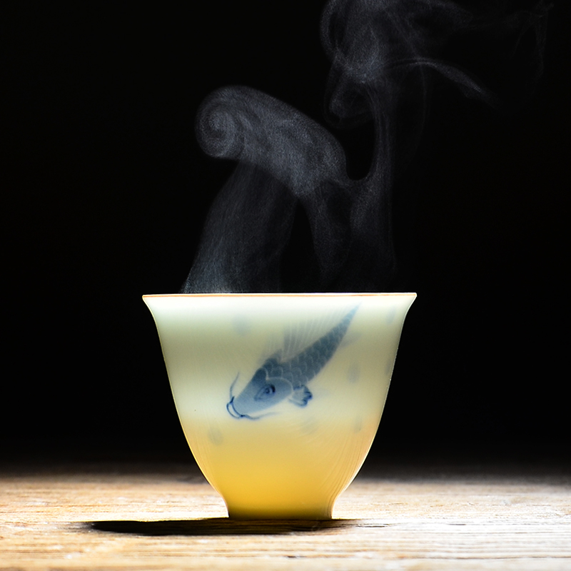 Public remit jingdezhen hand - made ceramic sample tea cup kung fu small personal master cup flora single cup tea cups