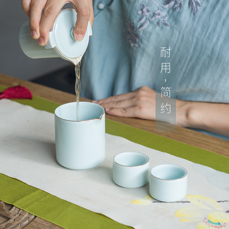 Portable travel tea cup to crack a pot of two cups of contracted Japanese kung fu tea sets ceramic teapot tea