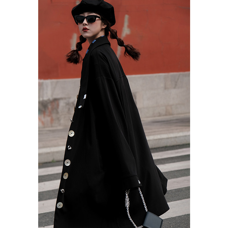 (Spring Day Yuppie) Sauerkraut's store spring loose for long version of design Feel Black Windcoat Jacket Female Tide