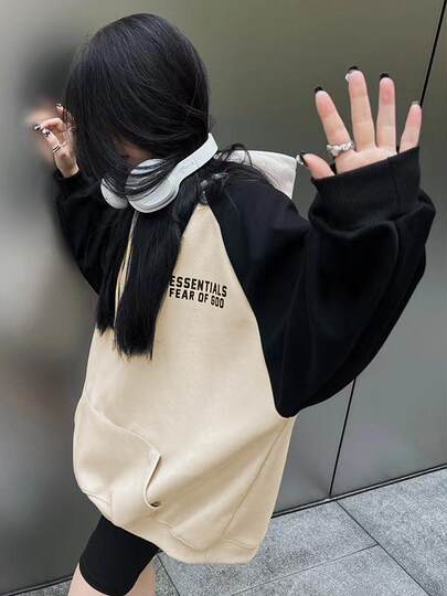 Fog Multi-Line Essentials High Street Flocked Letter Stitching on the Chest Contrasting Loose Hoodie Couple Sweatshirt