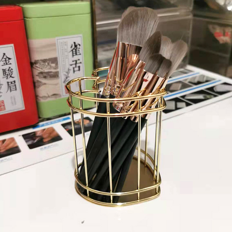 Square Nordic Makeup Brush Barrel Iron Art Containing God Instrumental Dress Color Makeup Beauty Makeup Tool Containing Drum Gold Pen Barrel Brush Barrel