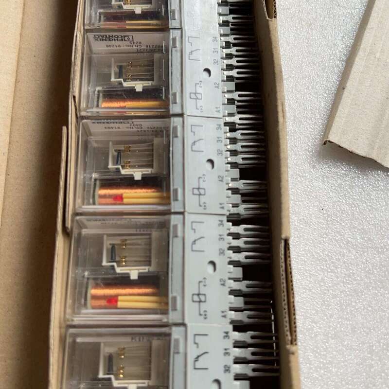 {Negotiable Price} Original Phoenix Control Relay St-Rel7-Hg24/3X21 {Negotiable Price} Original Phoenix Control Relay St-Rel7-Hg24/3X21