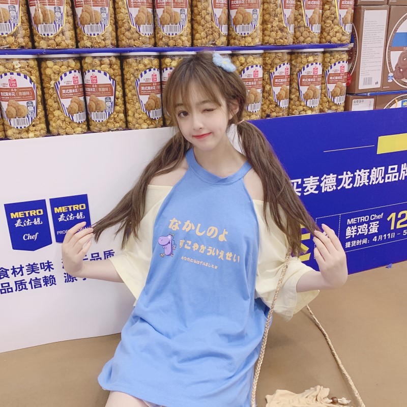 VK旗艦店 韓系寬鬆露肩拼接袖印花短袖上衣