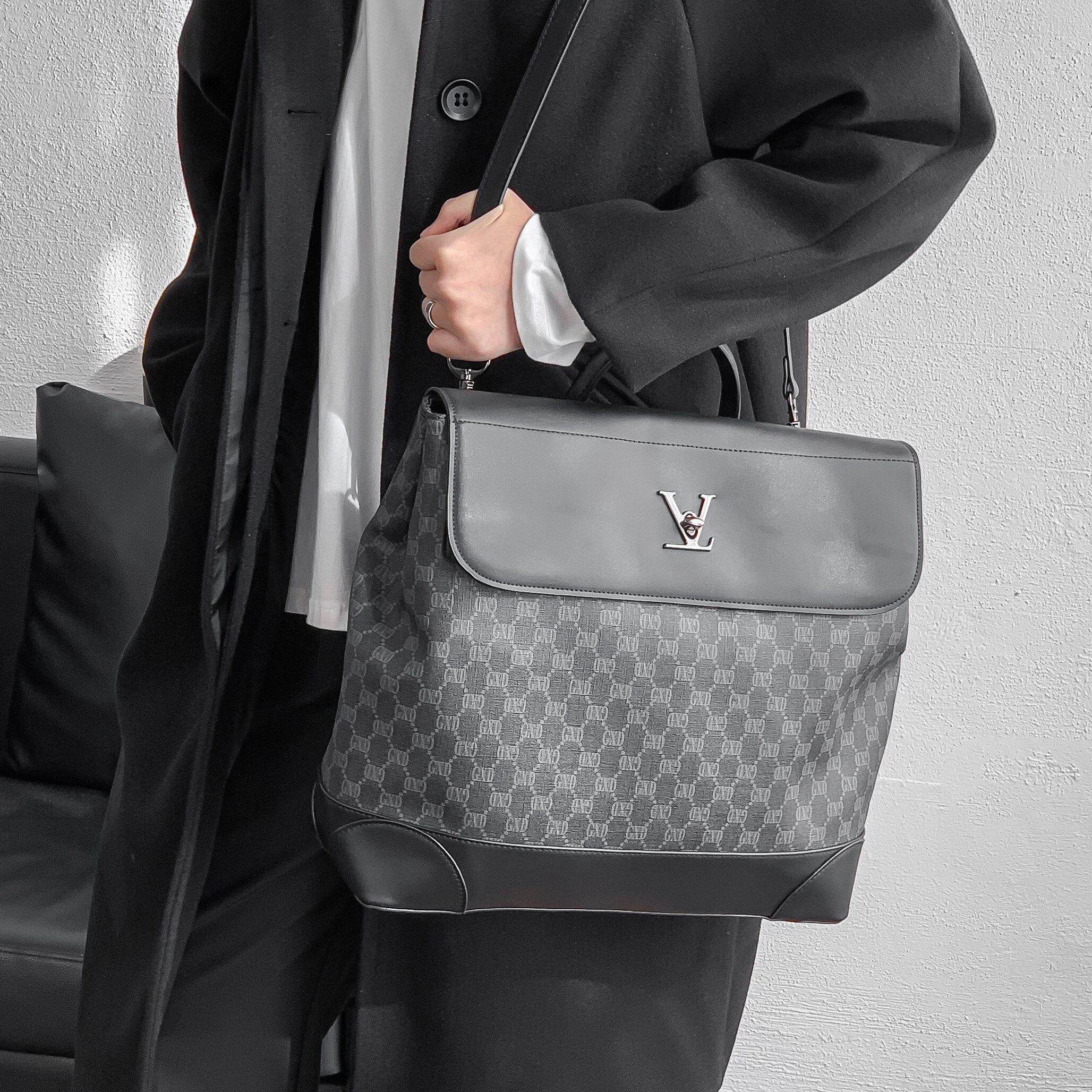 Simple business men's bag briefcase tide brand leather horizontal casual one-shoulder handbag men's business trip file diagonal bag