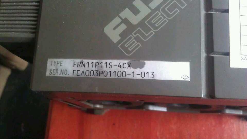 Fuji frequency converter 5000P11 series 11KW 9 into new bargain price