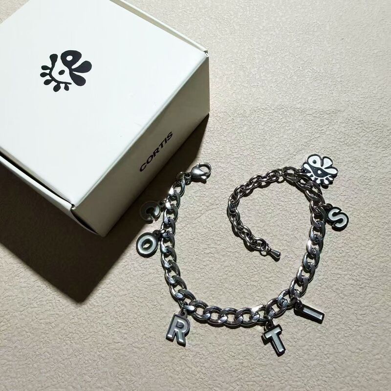 Cortis Debut Bracelet, Cortis Grilled Pig Trotters Bracelet, Cortis Bracelet, Jin Zhutian, Martin Zhao Yufan Bracelet