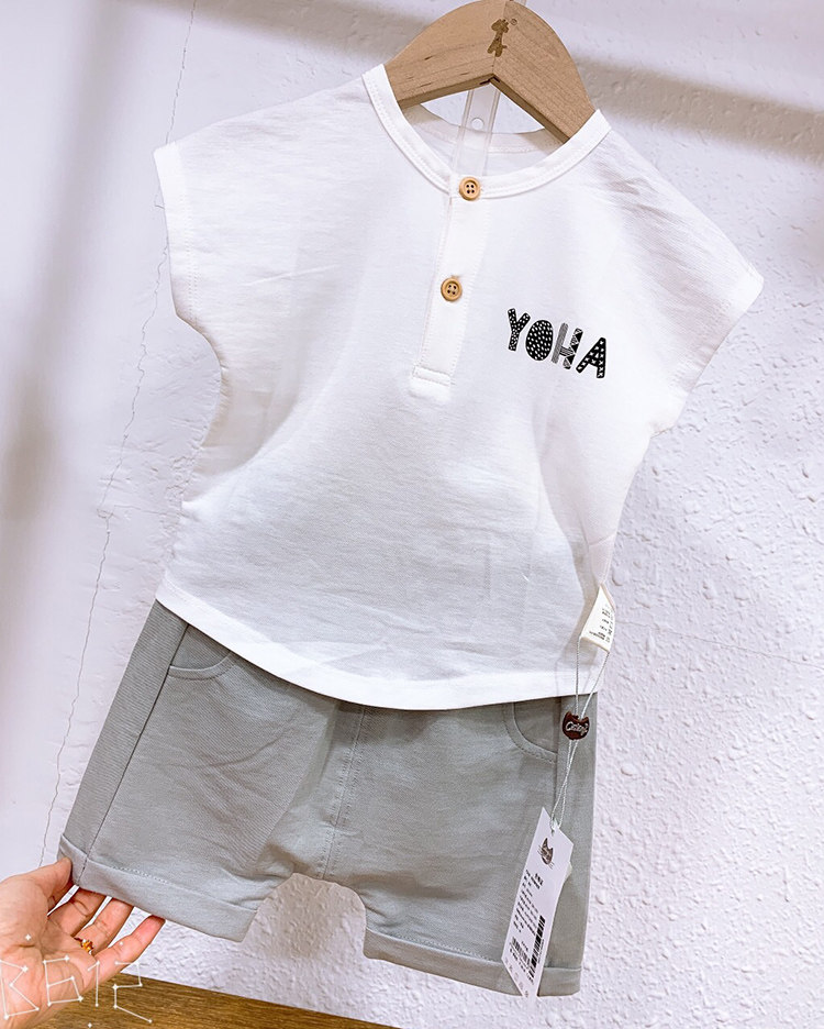 A few pieces of clearance Super boy short sleeve set