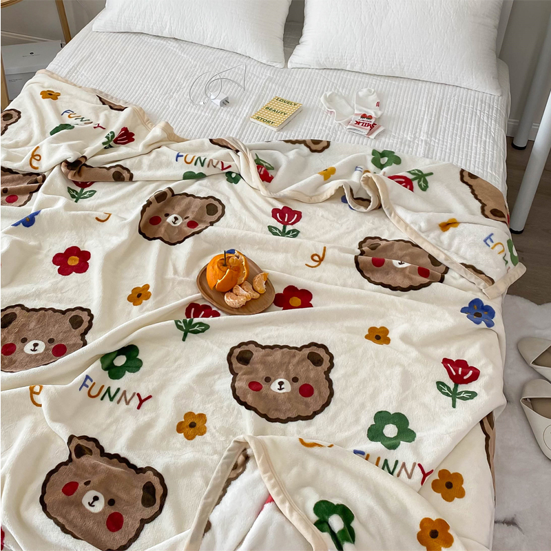 Spring and autumn bear blanket coral velvet single shawl blanket office sofa nap quilt flannel cover blanket