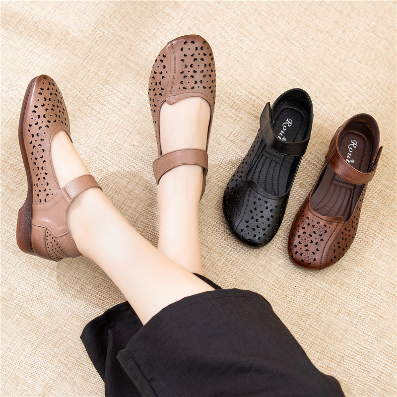 Summer Genuine Leather Mom Shoes Sandals for Women, Middle-Aged and Elderly, Soft Sole, Non-Slip, Comfortable, New Style Middle-Aged Shoes, Elderly Leather Shoes Summer Genuine Leather Mom Shoes Sandals for Women, Middle-Aged and Elderly, Soft Sole, Non-Slip, Comfortable, New Style Middle-Aged Shoes, Elderly Leather Shoes