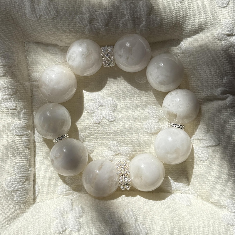Natural Large Crystal Snowflake White Phantom Single-Circle Bracelet Original Design Irregular Crystal Bracelet for Good Luck and Emotional Stability