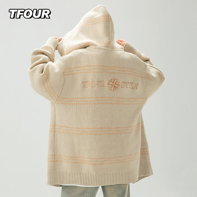 TFOUR2024 ຍີ່ຫໍ້ຄົນອັບເດດ: ອາເມລິກາໃຫມ່ knitted ບາດເຈັບແລະ jacket ພາກຮຽນ spring ແລະດູໃບໄມ້ລົ່ນຄູ່ sweater cardigan ຜູ້ຊາຍແລະແມ່ຍິງ striped