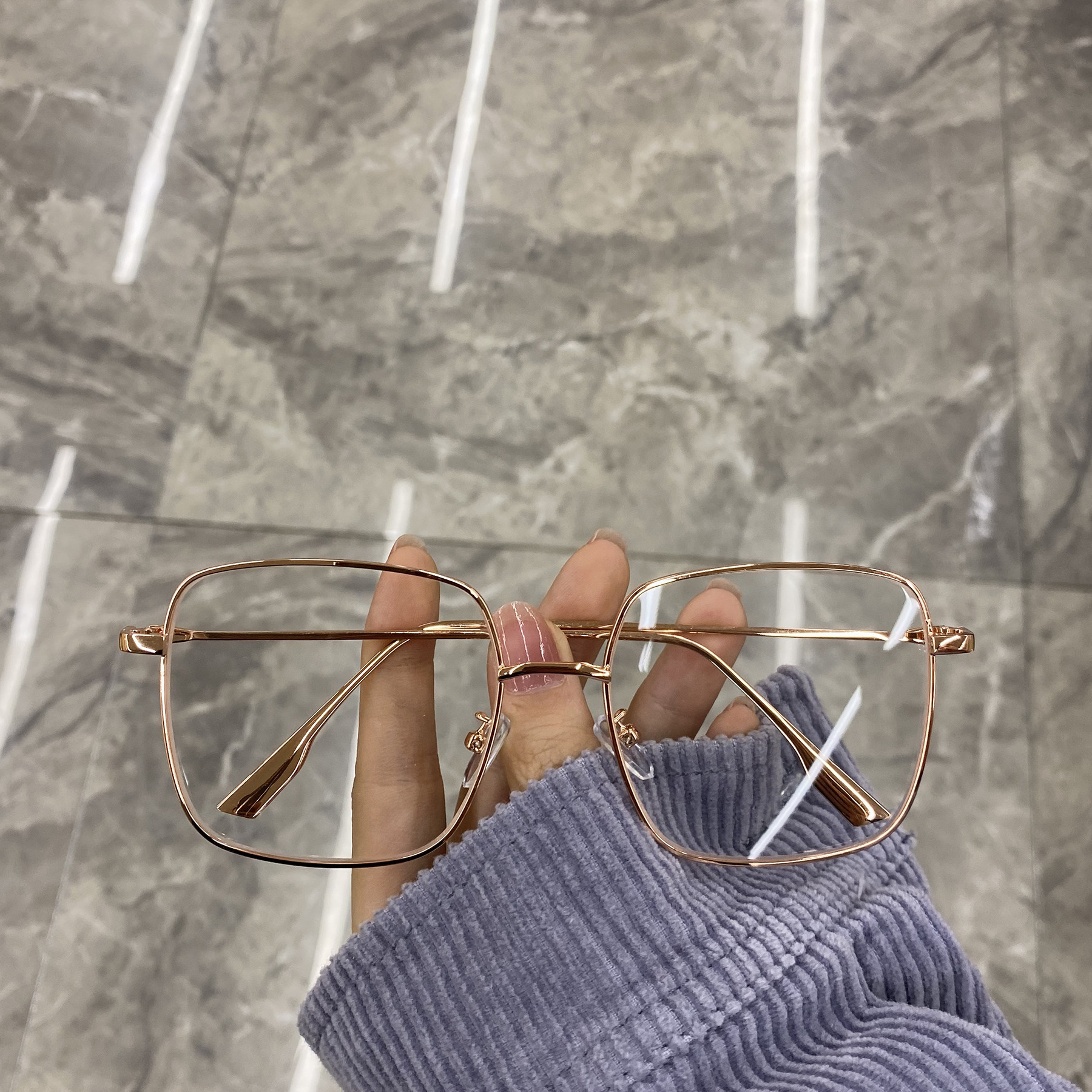 Net Red Zhou Yanqing Hominin Anti-Blue Light Radiation Protection Glasses Woman Round Face Large Frame Slim Flat Mirror Vegan Spectacle Frame